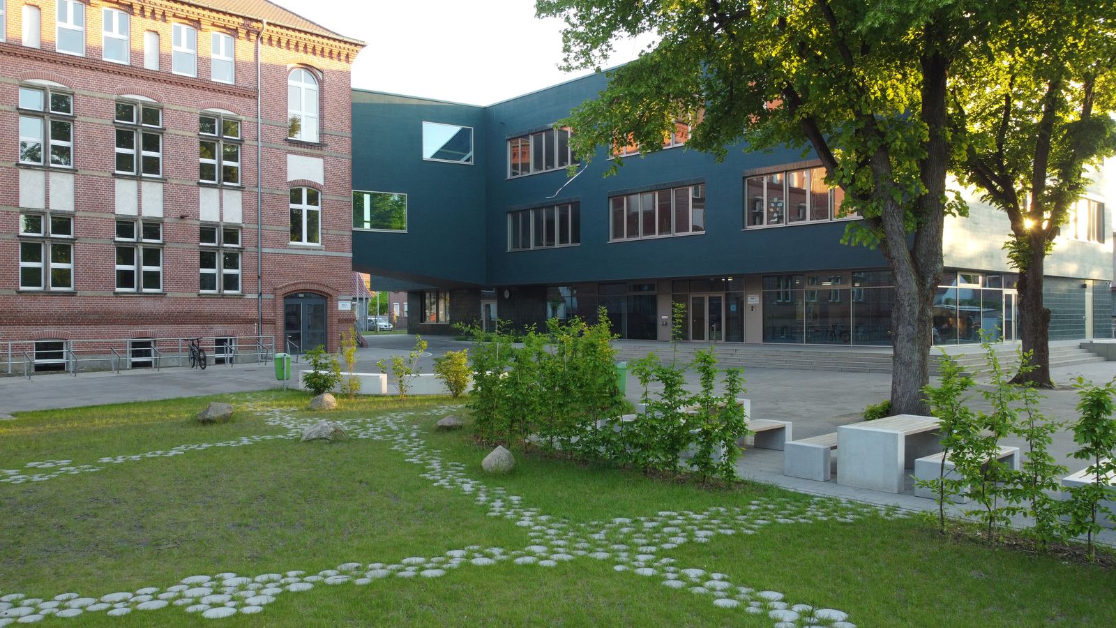 Schulhof